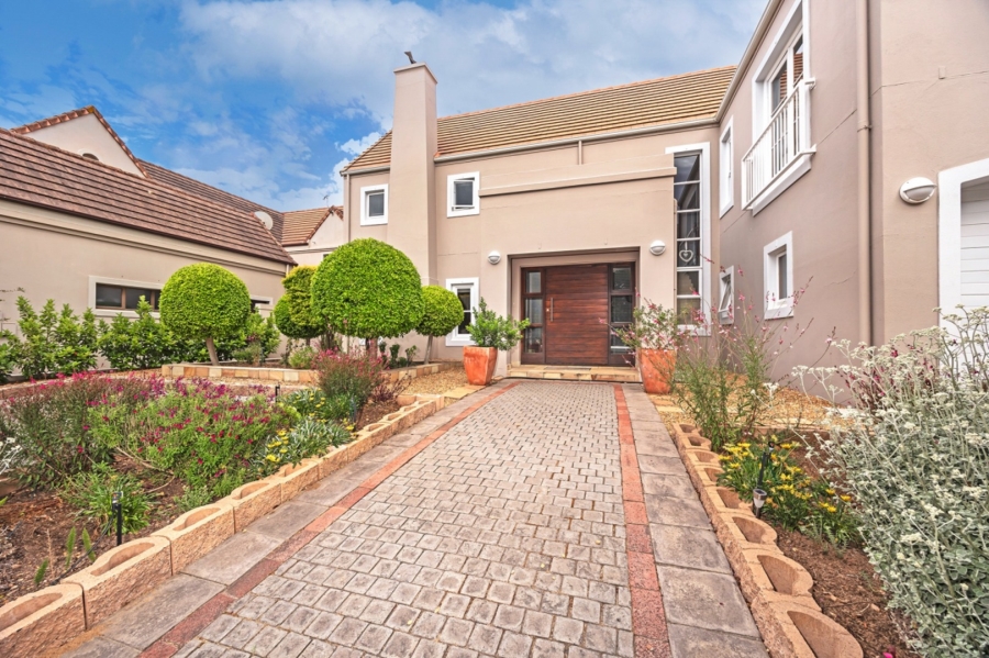 3 Bedroom Property for Sale in Boschenmeer Golf Country Estate Western Cape